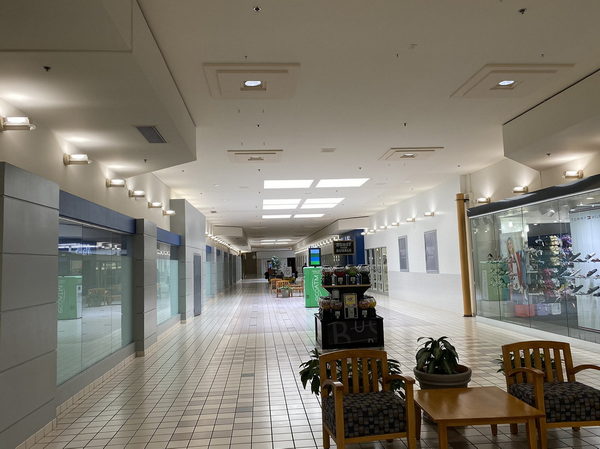 Bay City Mall (Bay City Town Center) - June 15 2022 Photo (newer photo)